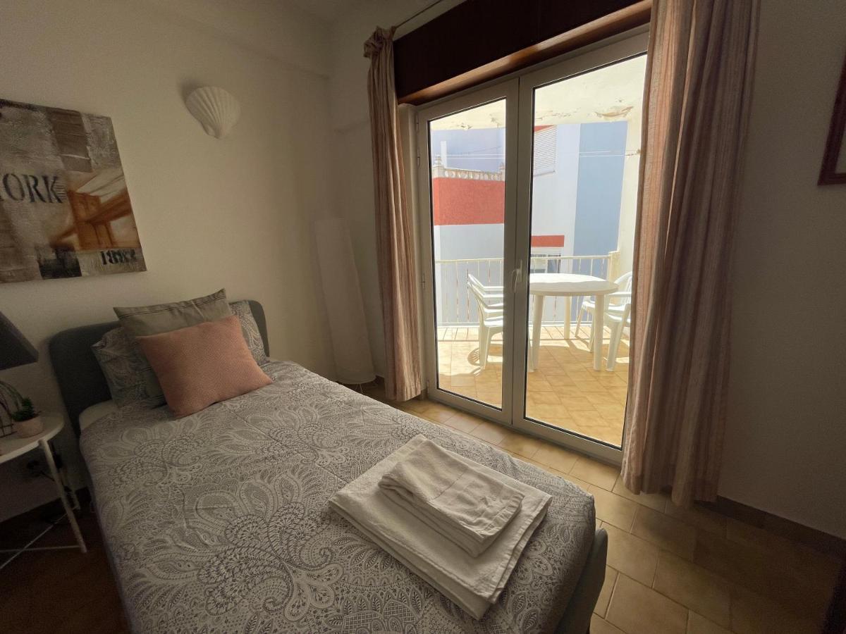 M&M'S Cosy Apartment - Sea View Luz 外观 照片